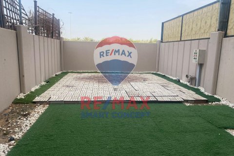 Al Reef, Abu Dhabi, UAE의 임대용 빌라 침실 3개, 174.1제곱미터 번호 515807 - 사진 2