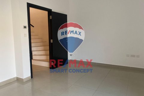 Al Reef, Abu Dhabi, UAE의 임대용 빌라 침실 3개, 174.1제곱미터 번호 515807 - 사진 10