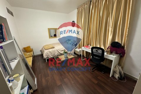 Vila u Al Reef, Abu Dhabi, UAE 5 spavaćih soba, 348.3 m2 Br. 515809 - fotografija 8