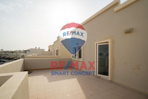 Вилла Al Reef, Абу-Даби, БАӘ-да 5 жатын бөлмелер, 273.3 м² № 515811 - фото 15