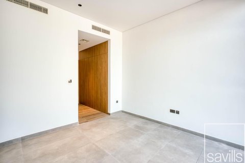 Villa in Jumeirah, Dubai, UAE 4 bedrooms, 9613.61 sq.m. № 747815 - photo 10