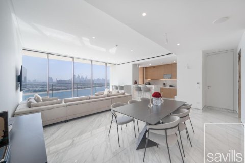 Apartament në Palm Jumeirah, Dubai, Emiratet e Bashkuara Arabe 2 dhoma gjumi, 205.78 m2. № 747232