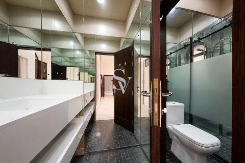 Villa à louer à Emirates Hills, Dubai, EAU 8 chambres, 1724 m2 № 721446 - photo 10