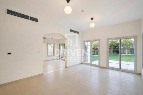 阿联酋 Dubai Jumeirah Village Circle 别墅  2 卧, 767.01 平方米 , 编号 766969