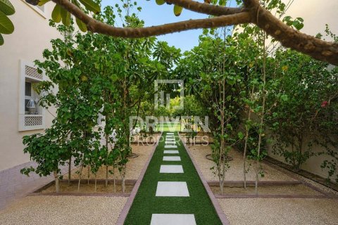 Villa sa Jumeirah Village Circle, Dubai, UAE 2 silid-tulugan, 767.01 sq.m. № 766969 - larawan 19