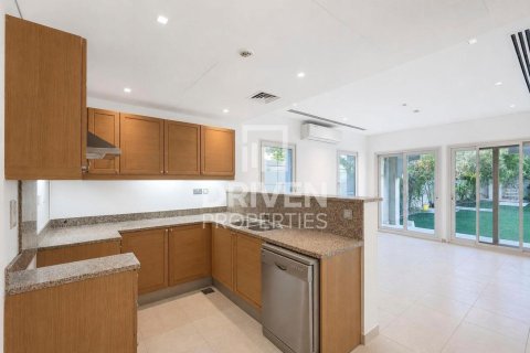 Villa sa Jumeirah Village Circle, Dubai, UAE 2 silid-tulugan, 767.01 sq.m. № 766969 - larawan 10