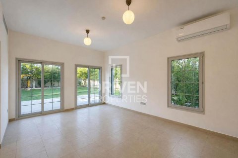 Villa sa Jumeirah Village Circle, Dubai, UAE 2 silid-tulugan, 767.01 sq.m. № 766969 - larawan 2