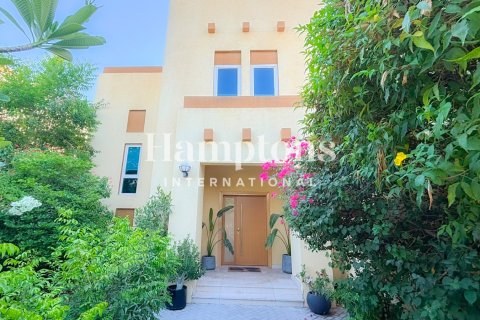 Vila u gradu Jumeirah Park, Dubai, UAE 3 spavaće sobe, 510.03747000 m2 Br. 714592 - Slika 7