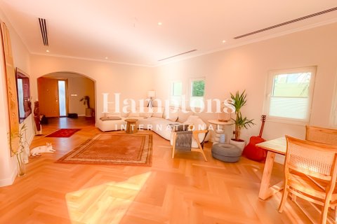 Vila u gradu Jumeirah Park, Dubai, UAE 3 spavaće sobe, 510.03747000 m2 Br. 714592 - Slika 9
