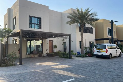 Vila u gradu Sharjah, UAE 3 spavaće sobe, 214 m2 Br. 689831 - Slika 9