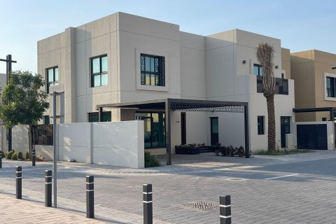 Vila u gradu Sharjah, UAE 3 spavaće sobe, 214 m2 Br. 689831 - Slika 4