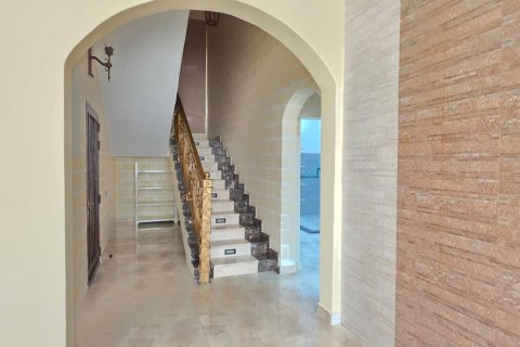 Vila v Khuzam, Ras Al Khaimah, SAE 4 ložnice, 465 m² Č.: 734809 - fotografie 7