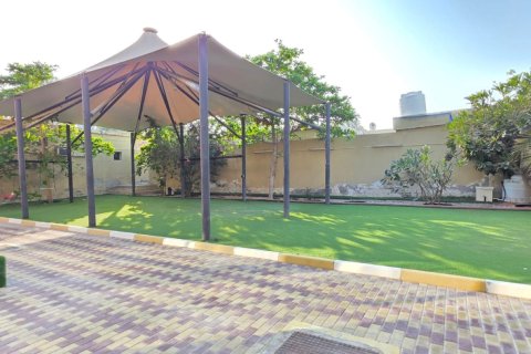 Vila v Khuzam, Ras Al Khaimah, SAE 4 ložnice, 465 m² Č.: 734809 - fotografie 21