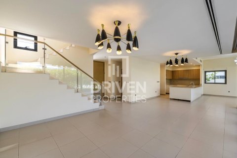 Villa asukohaga Dubai Hills Estate, Dubai, AÜE: 5 magamistoaga, 560.11 m² Nr 767556