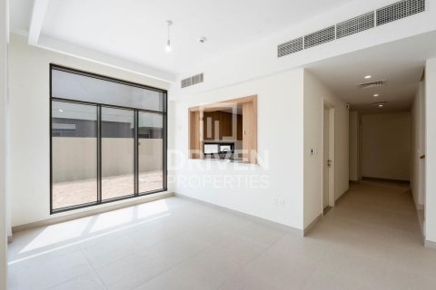 Vila di Dubai South (Dubai World Central), Dubai, UEA 4 kamar tidur, 330.73 m2 nomor 765110 - foto 4