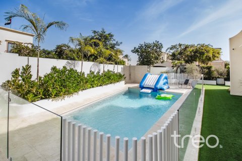 Villa asukohaga Arabian Ranches 2, Dubai, AÜE: 4 magamistoaga, 299.61 m² Nr 761313