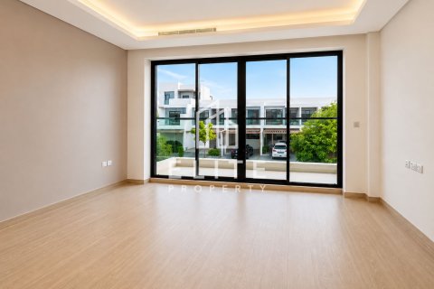 Villa in DAMAC Hills (Akoya by DAMAC), Dubai, UAE 6 bedrooms, 371 sq.m. № 762957 - photo 8
