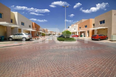 Vilë në Abu Dhabi, Emiratet e Bashkuara Arabe 2 dhoma gjumi, 170.2 m2. № 730961 - Foto 19