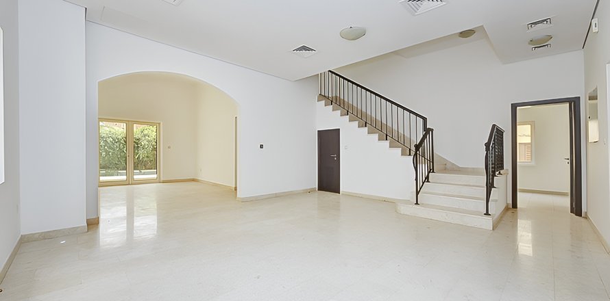 Вилла The Villa, Дубай, БАӘ-да 5 жатын бөлмелер, 647.26 м² № 749498