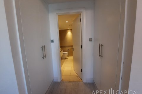 Apartament de închiriat în The Views, Dubai, EAU 2 dormitoare, 135.5 mp.  №265565 - poză 18