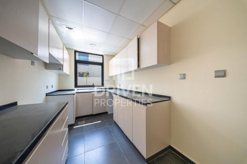 Kaupunkipientalo Dubai, Arabiemiraatit 3 makuuhuonetta, 166.2 m2 № 765252 - kuva 12