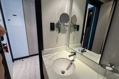 Пәтер Дубай, БАӘ-да 1 жатын бөлме, 32.96 м² № 731577 - фото 12