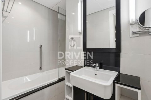 Apartment in Business Bay, Dubai, UAE 1 room, 47.19 sq.m. № 762027 - photo 10
