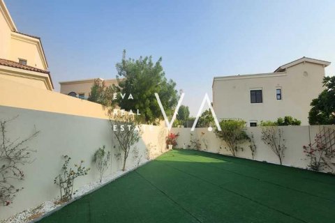 Vila u Dubai, UAE 5 spavaćih soba, 638.5 m2 Br. 637721 - fotografija 7