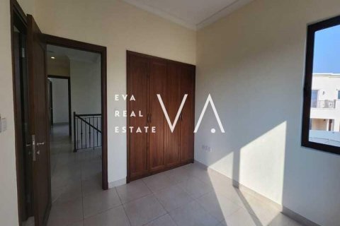 Vila u Dubai, UAE 5 spavaćih soba, 638.5 m2 Br. 637721 - fotografija 10