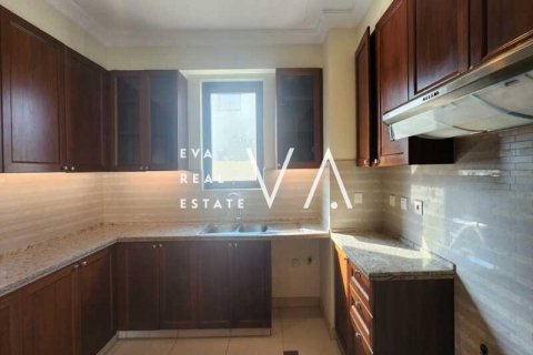 Vila u Dubai, UAE 5 spavaćih soba, 638.5 m2 Br. 637721 - fotografija 8