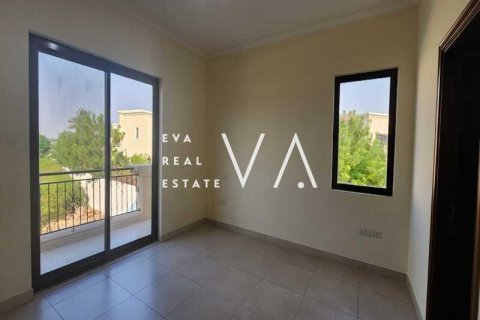 Vila u Dubai, UAE 5 spavaćih soba, 638.5 m2 Br. 637721 - fotografija 3