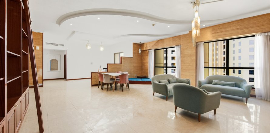 Korter asukohaga Jumeirah Beach Residence, Dubai, AÜE: 4 magamistoaga, 289.31 m² Nr 750361