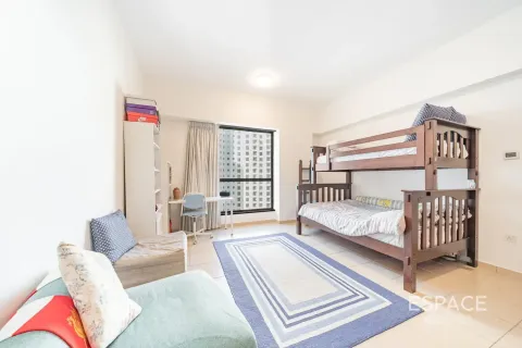 Apartemen di Jumeirah Beach Residence, Dubai, UEA 4 kamar tidur, 289 m2 nomor 738380 - foto 12