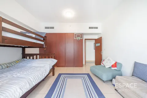 Apartemen di Jumeirah Beach Residence, Dubai, UEA 4 kamar tidur, 289 m2 nomor 738380 - foto 15