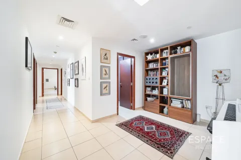 Apartemen di Jumeirah Beach Residence, Dubai, UEA 4 kamar tidur, 289 m2 nomor 738380 - foto 13