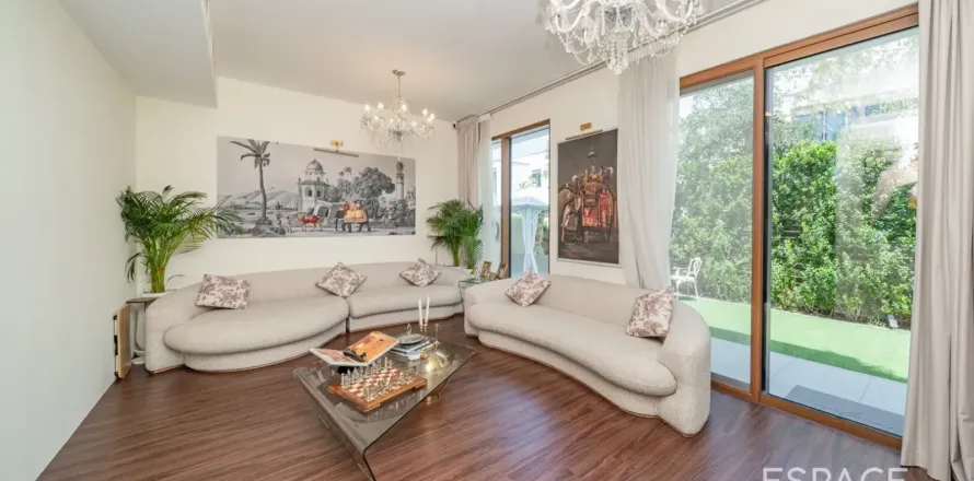 Vila di Dubai Hills Estate, UAE 4 bilik tidur, 232 meter persegi № 738376