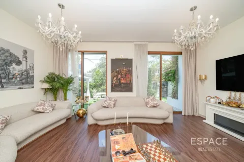 Vila di Dubai Hills Estate, UAE 4 bilik tidur, 232 meter persegi № 738376 - foto 3