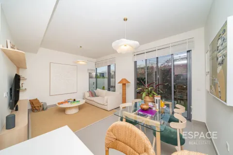 Vila di Dubai Hills Estate, UEA 4 kamar tidur, 230 m2 nomor 738377 - foto 2