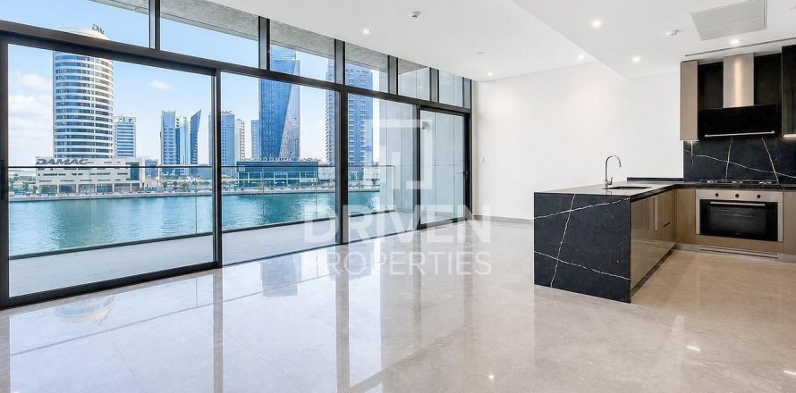 Appartement à Business Bay, Dubai, EAU: 2 chambres, 184.04 m2 № 757005
