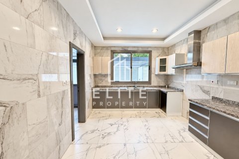 Rijtjeshuis te huur in Umm Suqeim, Dubai, VAE 3 slaapkamers, 288 vr.m., nr 764635 - foto 24