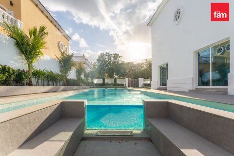Villa in affitto a Dubai, EAU 5 camere da letto, 801.7 mq. № 687528 - foto 5