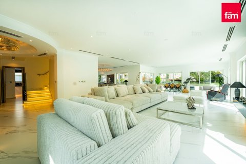Villa in affitto a Dubai, EAU 5 camere da letto, 801.7 mq. № 687528 - foto 12