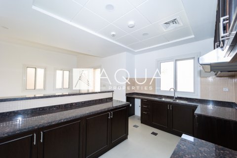 ویلا برای اجاره در Serena، Dubai، امارات متحده عربی 3 خوابه ، 254.2 متر مربع ، شماره 769174 - تصویر 2