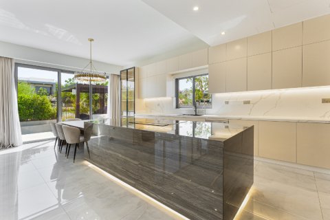 Villa para venda em Dubai, EAU 5 quartos, 557.01 m2 № 715010 - foto 3