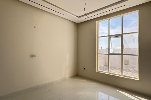 Vilë në Ras Al Khaimah, Emiratet e Bashkuara Arabe 5 dhoma gjumi, 595 m2. № 735130 - Foto 10