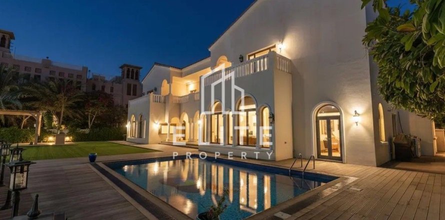 Villa in Palm Jumeirah, Dubai, UAE 6 bedrooms, 650 sq.m. № 736343