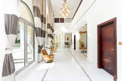 Villa in Palm Jumeirah, Dubai, UAE 6 bedrooms, 650 sq.m. № 736343 - photo 5