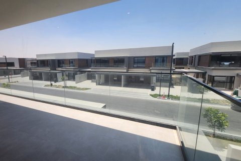 Villa in Dubai Land, Dubai, VAE: 5 Schlafzimmer, 383.97 m2 Nr. 748468