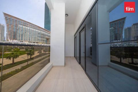 Huoneisto Business Bay, Dubai, Arabiemiraatit 3 makuuhuonetta, 129.7 m2 № 711531 - kuva 16
