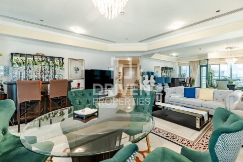 Apartament në Dubai Marina, Dubai, Emiratet e Bashkuara Arabe 3 dhoma gjumi, 201.88 m2. № 747016